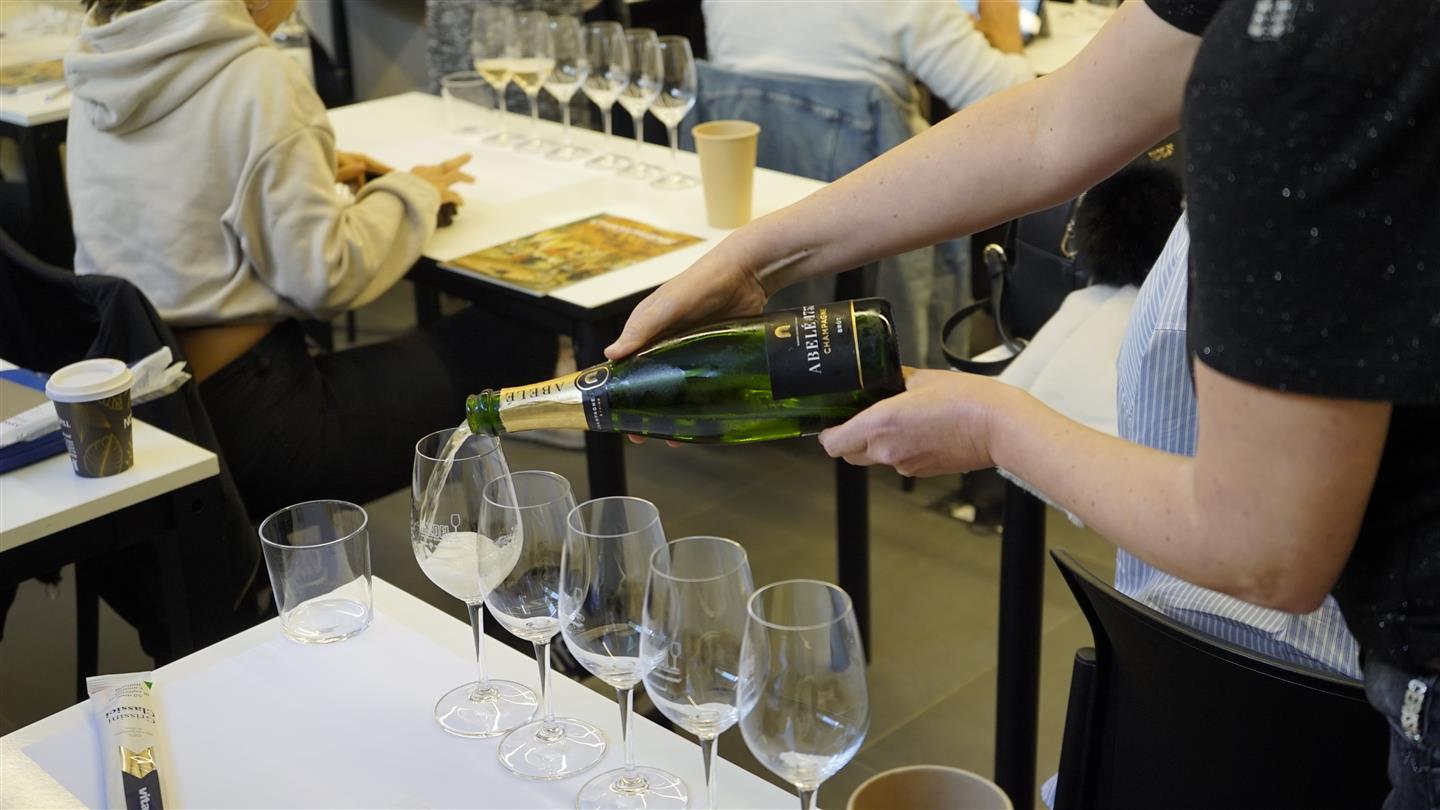 Photography from: Clase sobre el champagne en el Diploma Superior de Sommelier | CETT